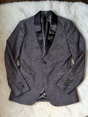 jf j.ferrar Black Patterned Satin Shawl Collar Tux Jacket slim measurements